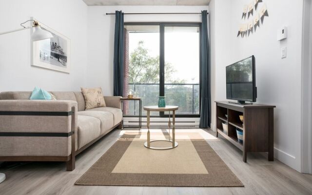 Modern 2BR in Old Montreal by Sonder