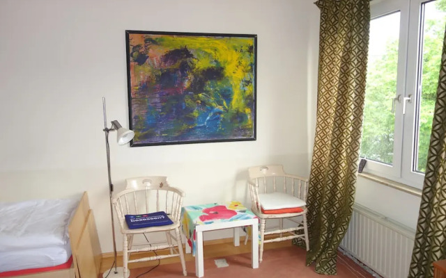 Big 2 Room Apartment with Balcony