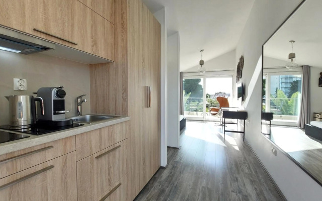 Refresh Boutique Apartments