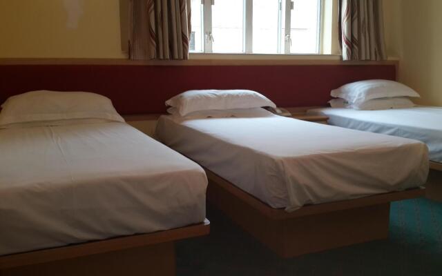 Man Va Hotel