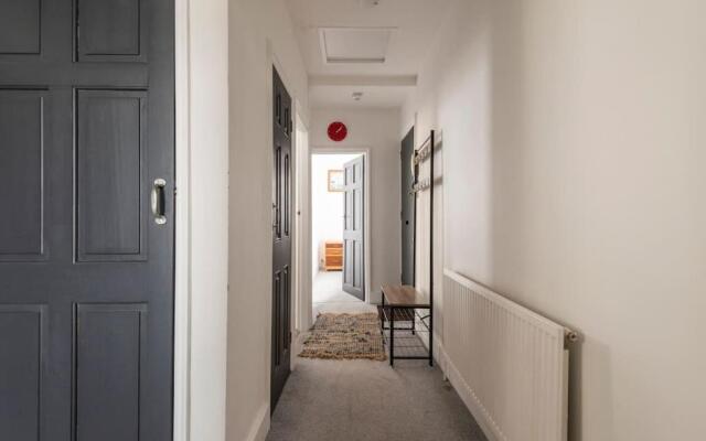Worthing sea-front apartment