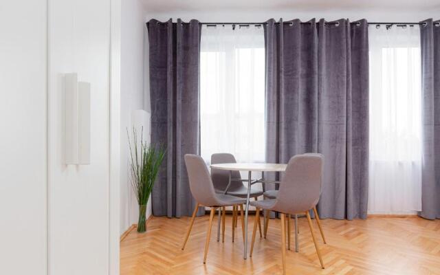 Kamienica Stanisława Augusta Warszawa by Renters