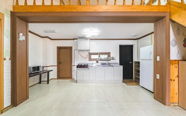 Tongyeong Hwanggeumbada Pension