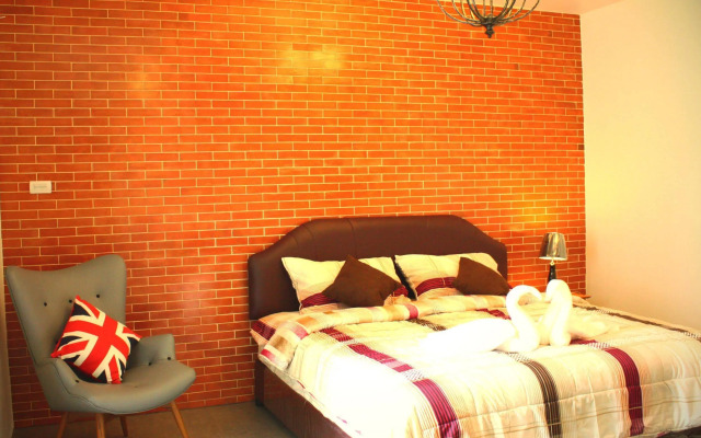 Jamjuree Home