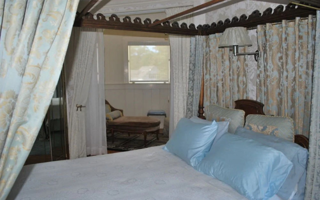 Fernbrook Inn