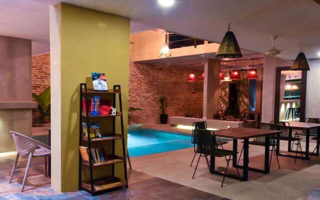 Oasis Fresh Hotel