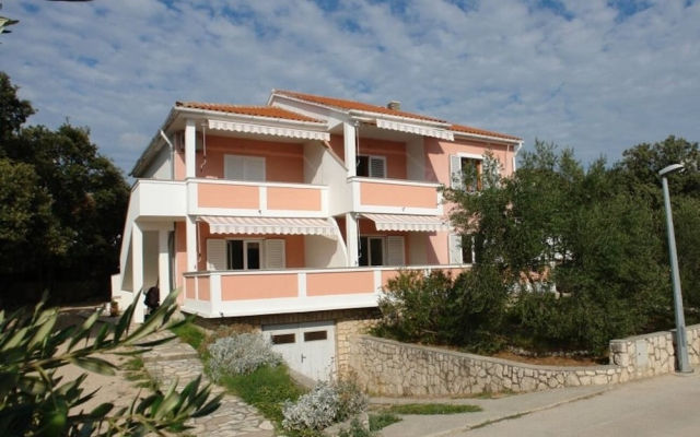 Uga2 - 70m From the Beach - A3-kat