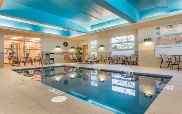 Best Western Plus Bathurst Hotel & Suites