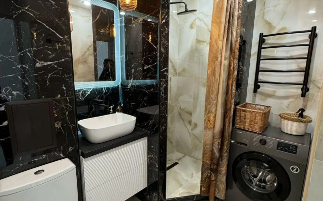 Apartments on Molodogvardeyskaya street 2/91