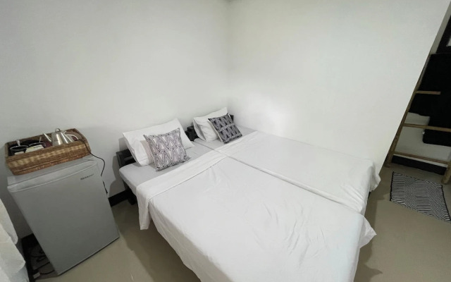 Nayon Inn