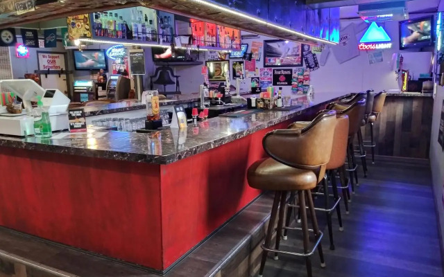 The Place Motel Bar And Grill