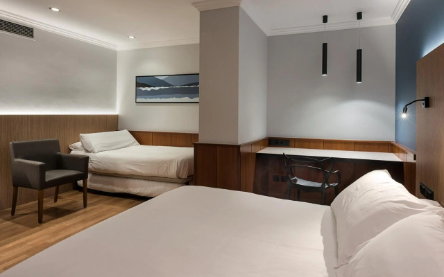 ibis Styles Figueres Ronda