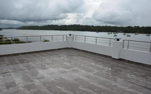 Trinco Lagoon