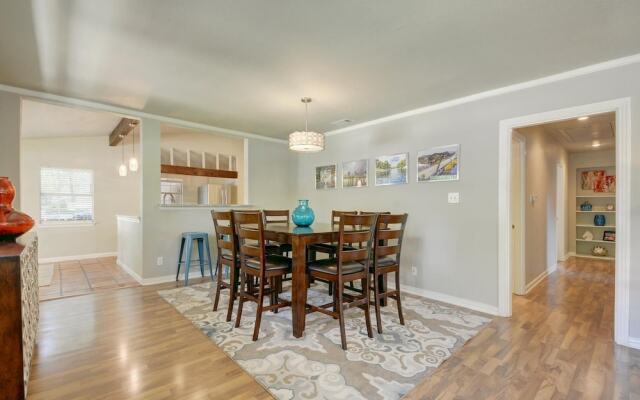 3BR 2BA Elegant Tarrytown House by RedAwning