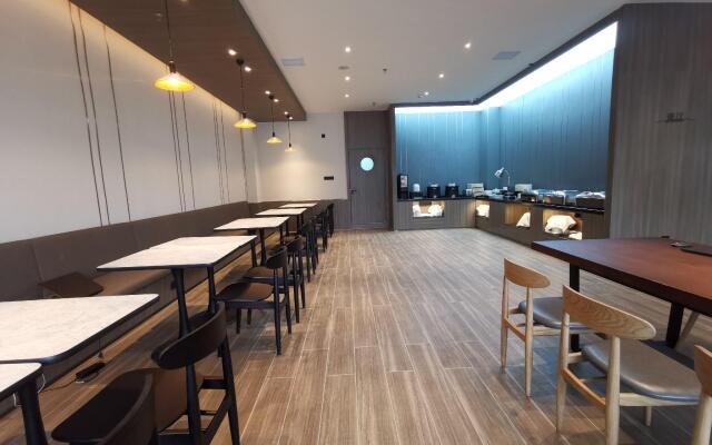 Hanting Hotel Quanzhou Jiangnan Xingxian Road
