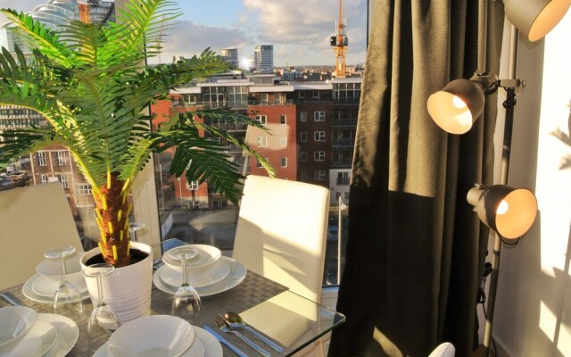 Approved Serviced Apartments Skyline B