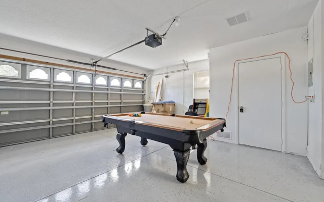 Private Pool and Game Room Near Disney!!!