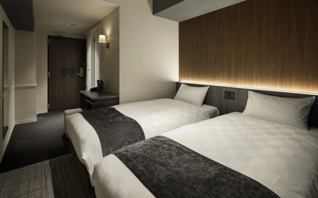 the b osaka-shinsekai