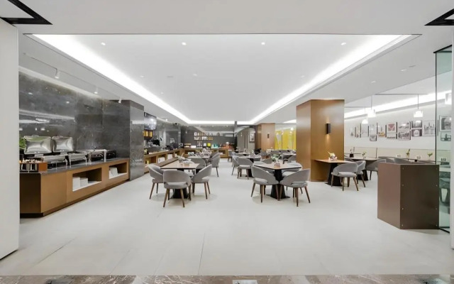 Homeinn Hotel (Wuxi Nanchan Temple Sanyang Square)