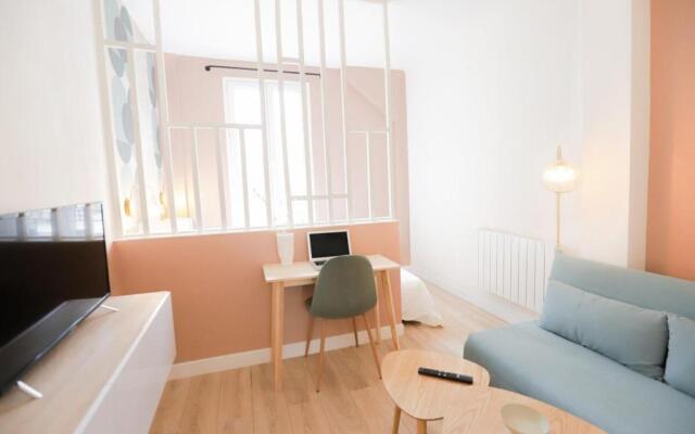 Appart' Hôtel Pink Cosy 5min RER Proche Paris