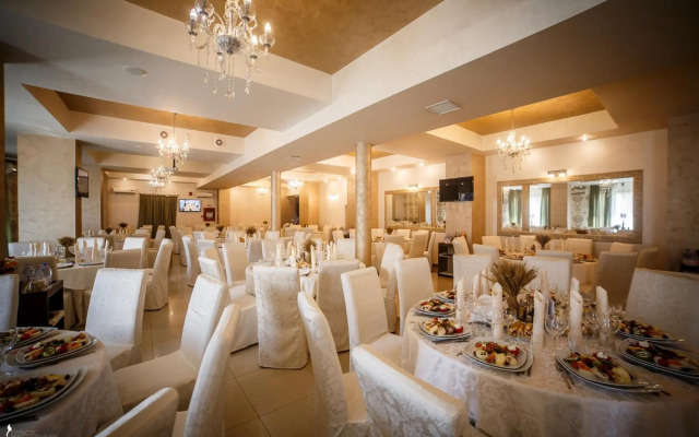 Hotel Ozana