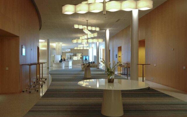 Hilton Helsinki Airport