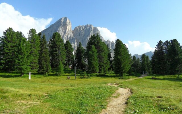 Modern Chalet in Bressanone with Balcony