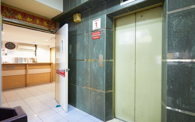 Tang City Hotel, Petaling Street, Merdeka PNB 118 Tower