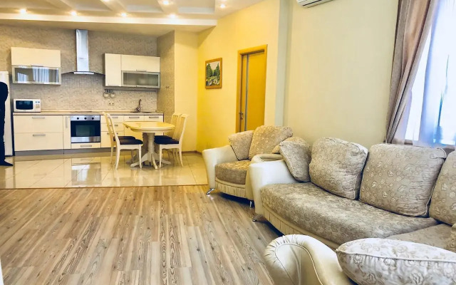 Апартаменты на площади Гагарина 6/87