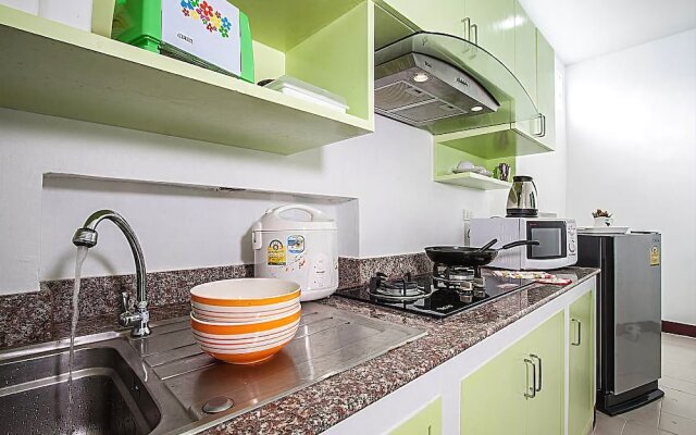 Baan Kiet 3 7 units 2 Bedroom Jacuzzi Townhomes