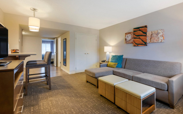 Staybridge Suites Orlando Royale Parc Suites by IHG