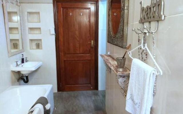 Jakita's Guest house
