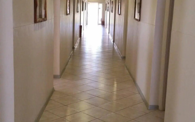 Bahnhof Hotel Aus