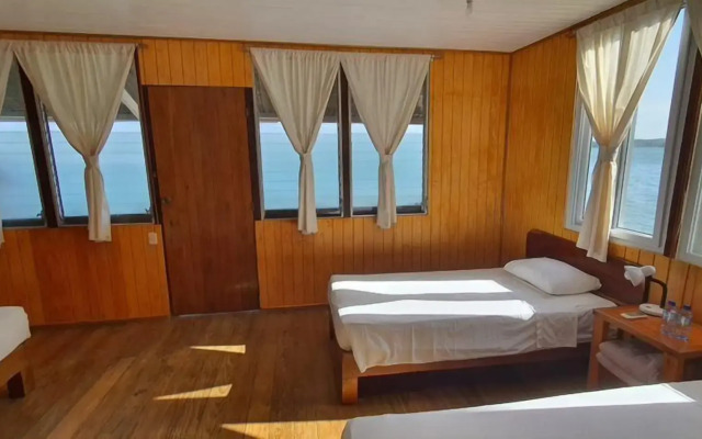 Hotel Catamaran