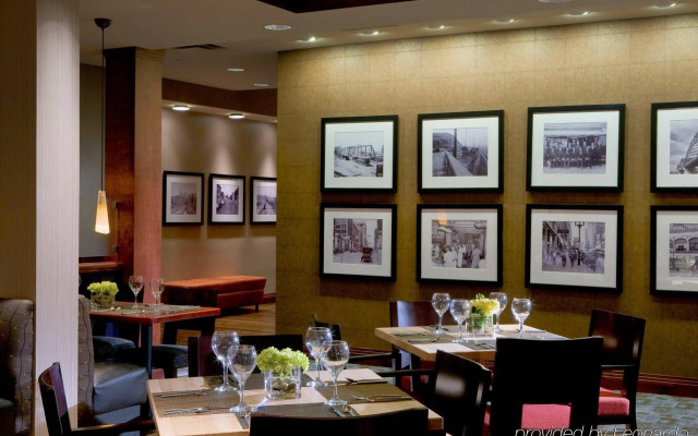 Crowne Plaza Kansas City Downtown by IHG