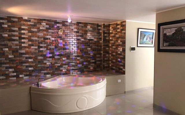 Hotel El Monarca Suite