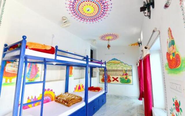 Pushp Guest House