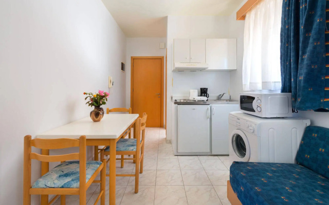 Yiannis Apartments