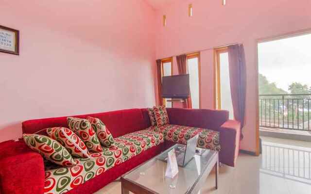 OYO 90887 Villa Sri Rejeki