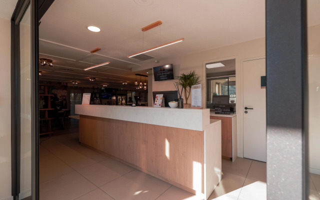 Kyriad Marseille - Vitrolles Aéroport