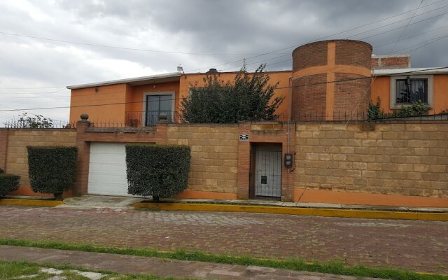 "almoloya De Juarez Colonial House"