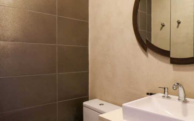 w Picturesque 2BR at Malecon