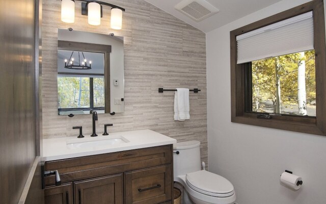 Greenhill Court Chalet