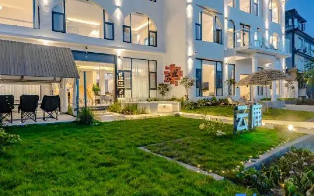 Yunlu Jingbo Sea View Resort Homestay