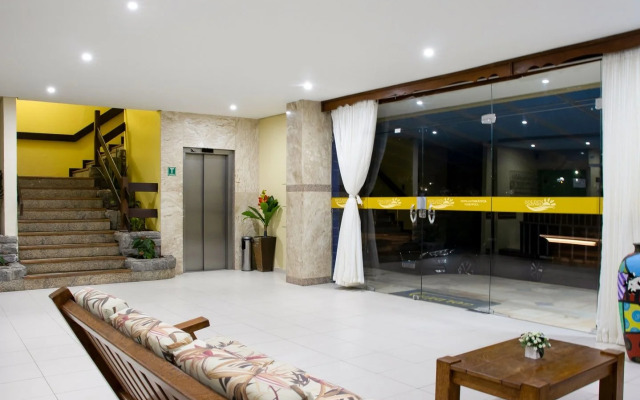 Golden Beach Hotel