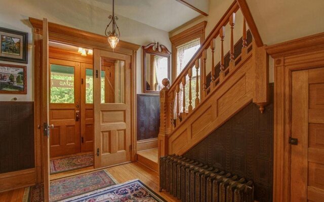 Habberstad House Bed And Breakfast