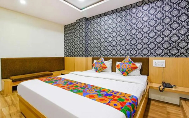 Fabhotel Surbhi