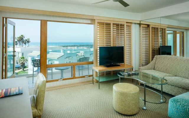 Seacoast Inn