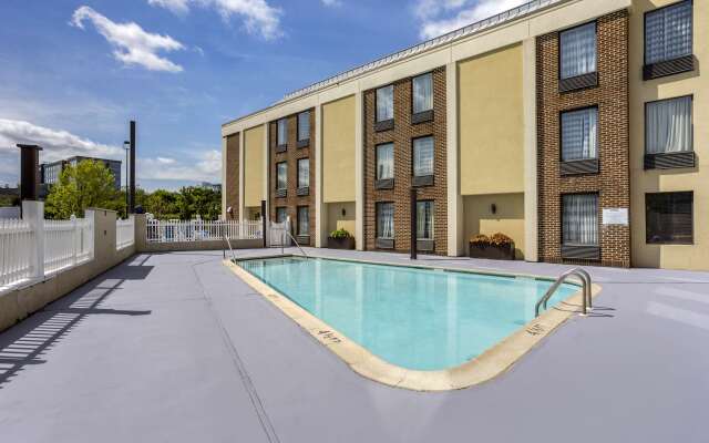 Best Western Harrisburg North Hotel