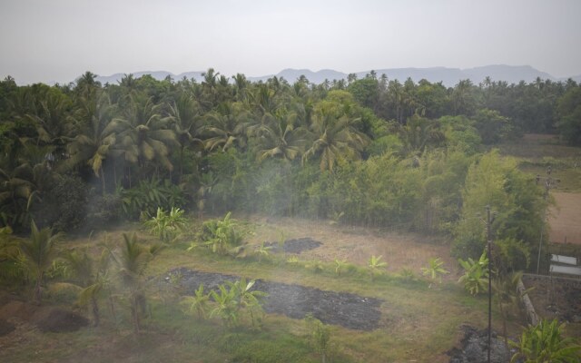 White House Beach Resort